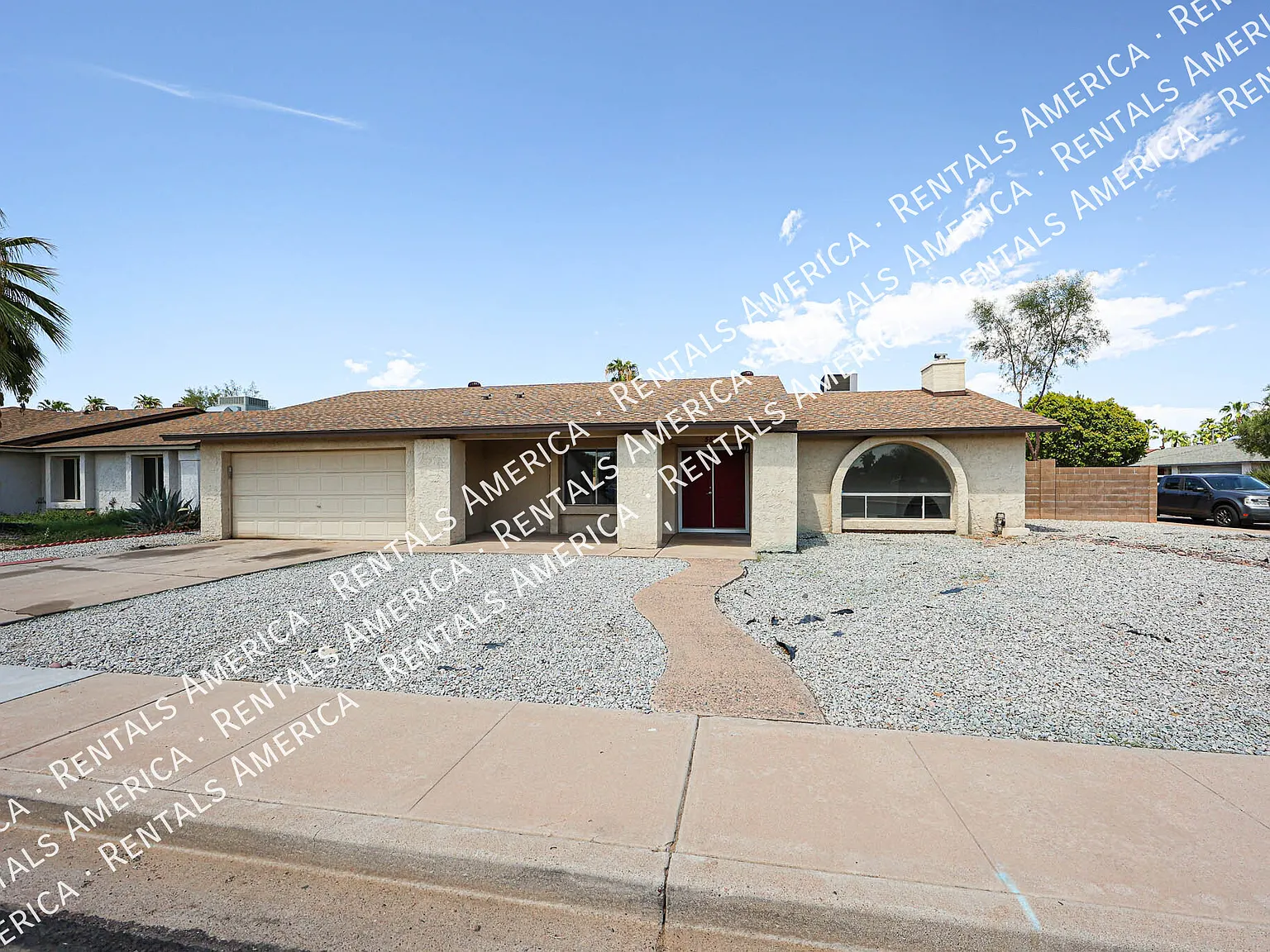 4 Bedroom Home in Mesa — Photo 2