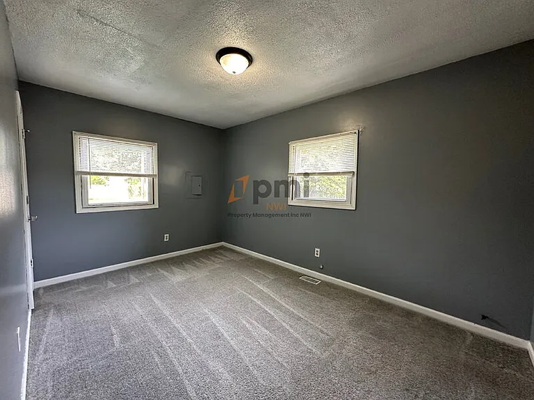 3464 Iowa St — Photo 7