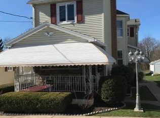 1009 Chestnut St, Freeland, PA 18224