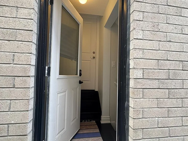 4 Priory Dr #BASEMENT — Photo 12