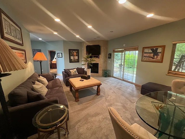 265 Deer Ct — Photo 6