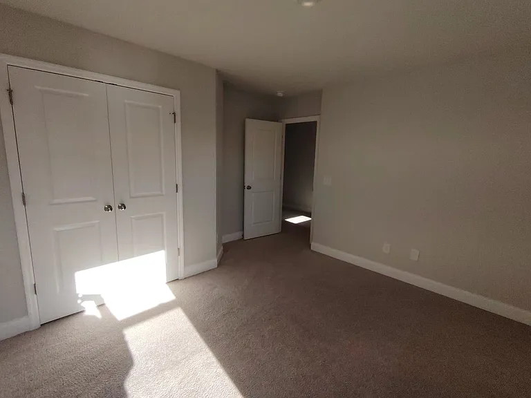 1001 Lawsons Ridge Dr — Photo 9