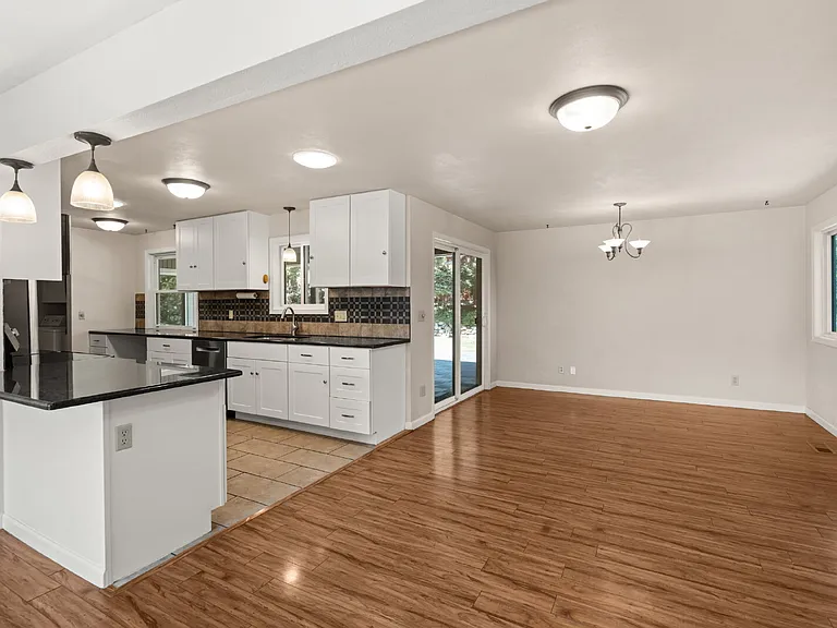 805 Walker Ave — Photo 28