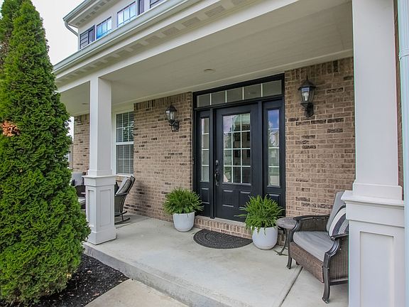 3rd image of 2382 Silver Rose Dr