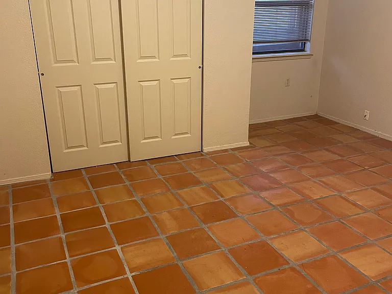 5757 Lawndale Dr #B — Photo 12