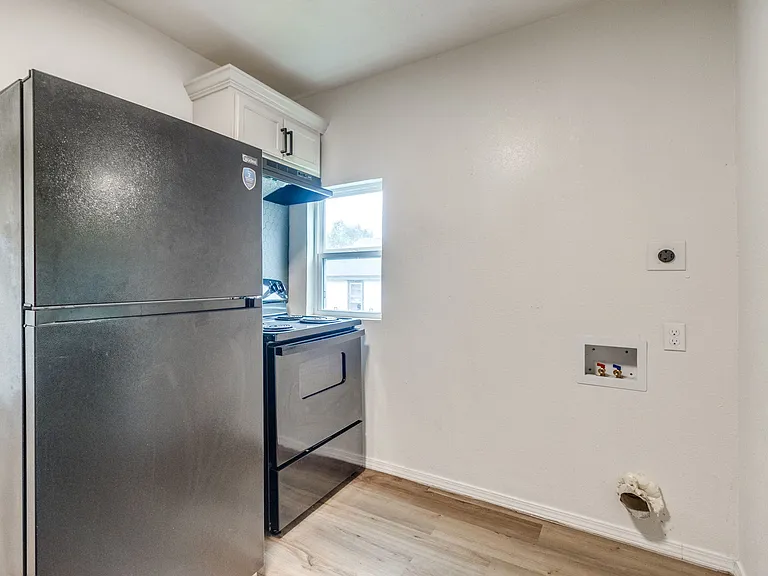 1330 NE 7th St #LS — Photo 21