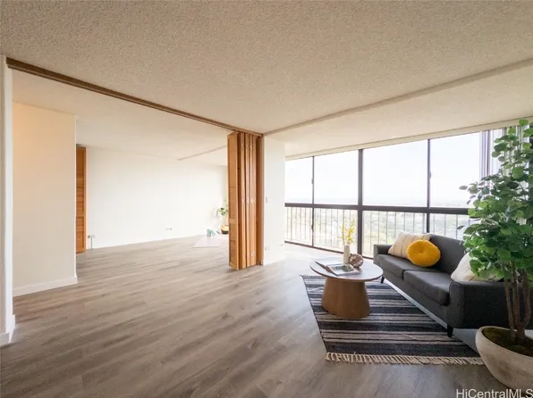 4300 Waialae Ave APT A1403, Honolulu, HI 96816