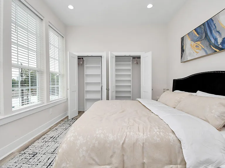 2401 Chapman St — Photo 22