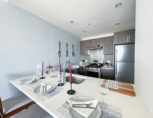 5th image of 1215 Broadway APT 226