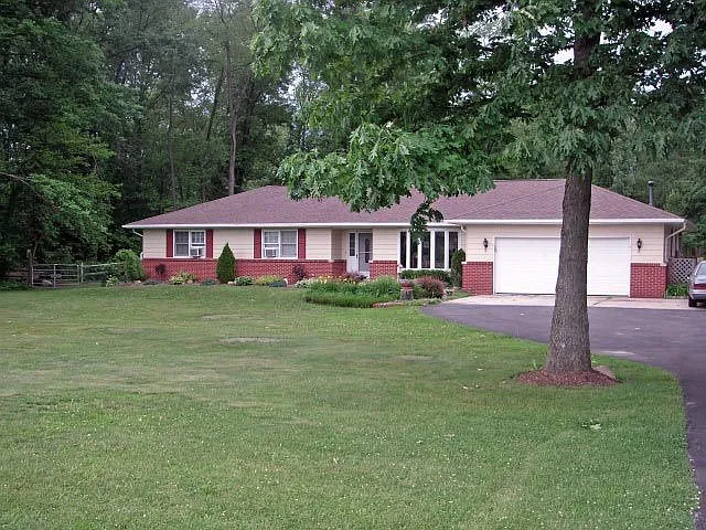 11720 Monclova Rd photo 1