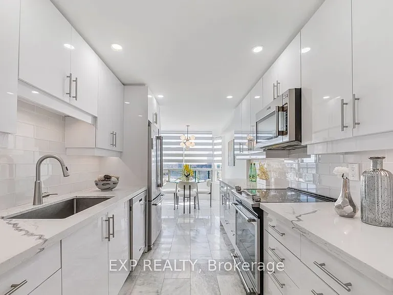 7250 Yonge St #1709 — Photo 6