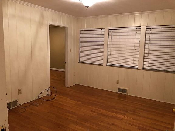 5th image of 1320 Cooper Dr