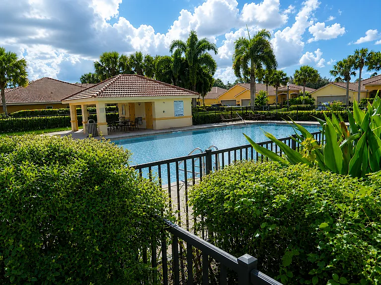 9114 Aegean Cir — Photo 25
