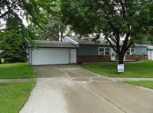 802 Prairieview Dr, Brookings, SD 57006