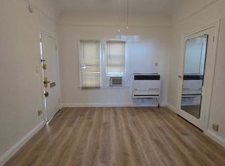1124 N New Hampshire Ave APT A, Los Angeles, CA 90029