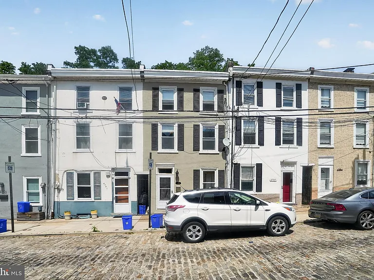 4739 Smick St — Photo 1