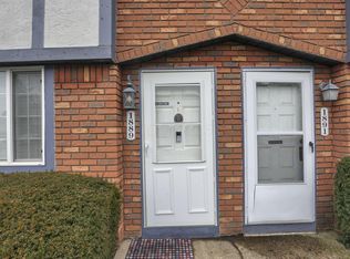 1889 Slaton Ct, Columbus, OH 43235