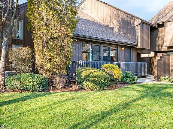 2nd image of 268 Kingsberry Dr #268