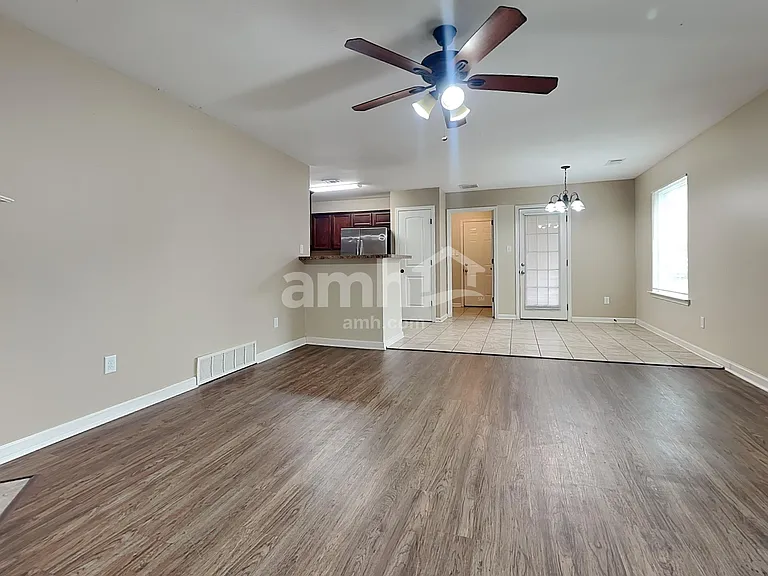 1242 Carlton Ridge Dr — Photo 5