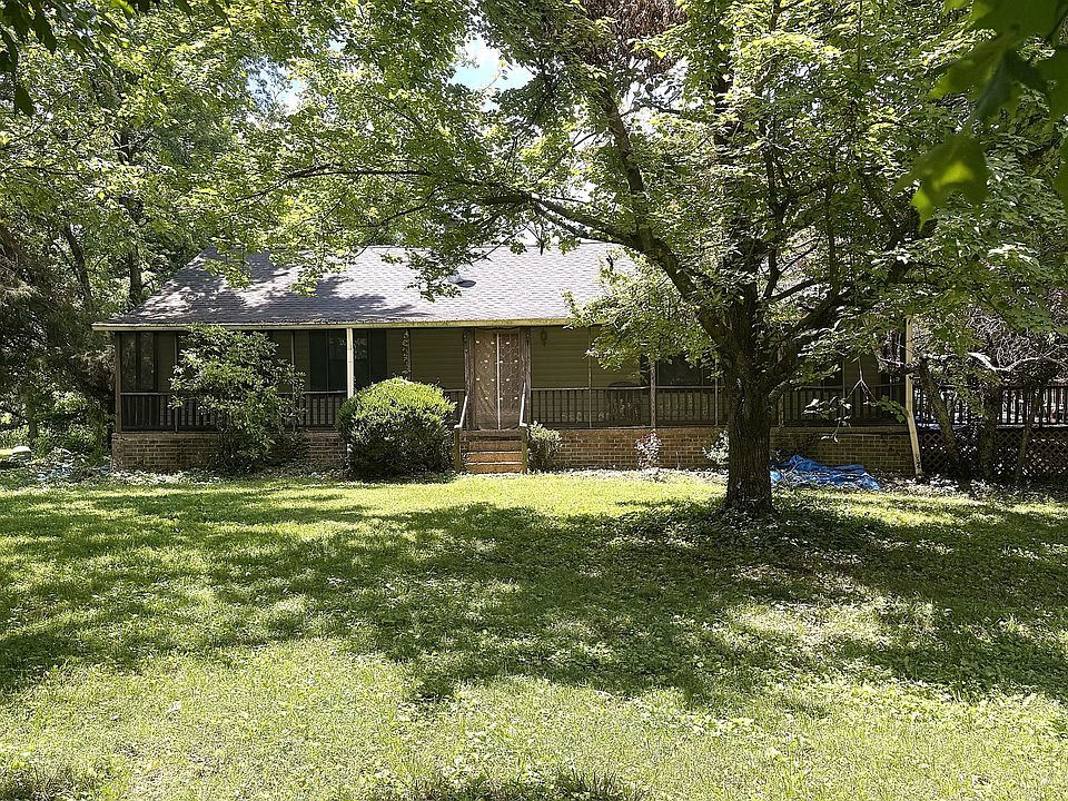 1st image of 145 Crenshaw Rd