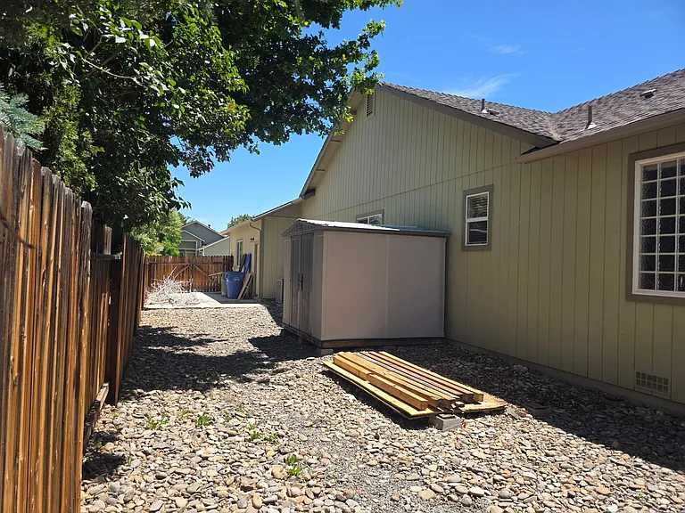 1458 Cardiff Dr — Photo 28