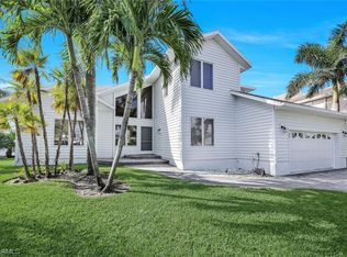 1202 Flamingo Dr, Cape Coral, FL 33904
