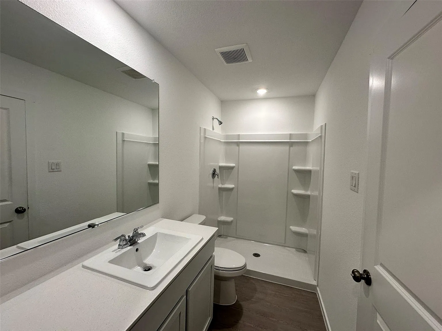 3 bed, 2.5 bath, 1189 sqft, $1,625 — Photo 1