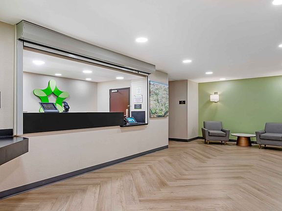 Lobby and Guest Check-in