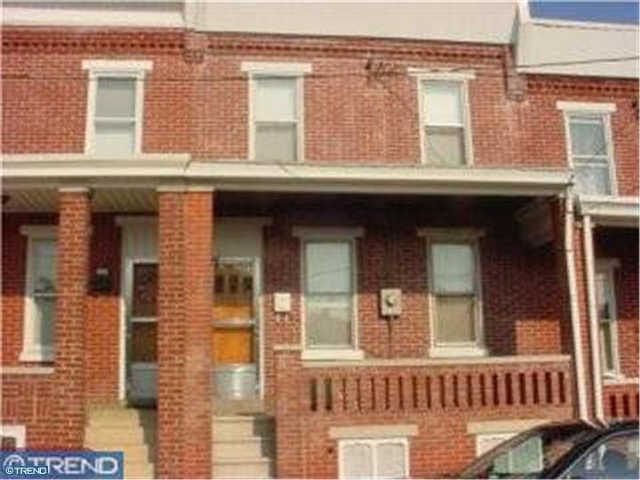 1st image of 725 Warner St