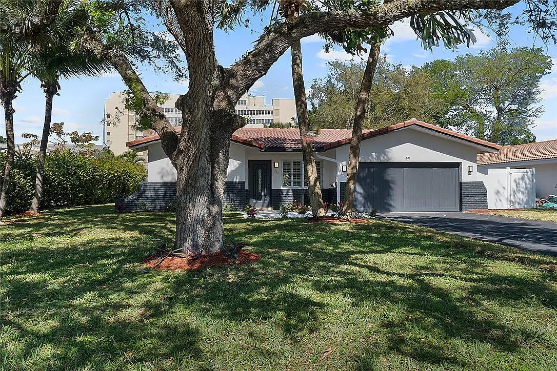 3 bed, 2.0 bath, $7,000 — Photo 4