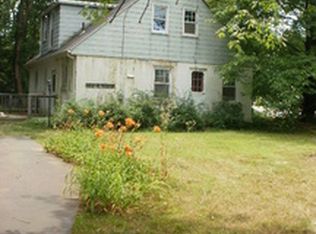 657 Silver St, Agawam, MA 01001