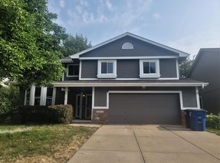 16414 Adams St, Omaha, NE 68135