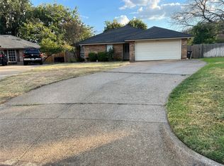 8208 Alsace Ct, Fort Worth, TX 76134