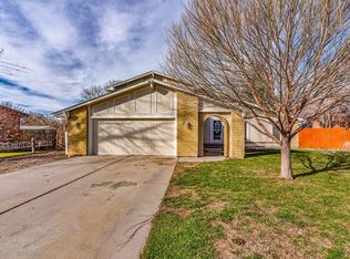 7 Kingsbridge Pl, Pueblo, CO 81001