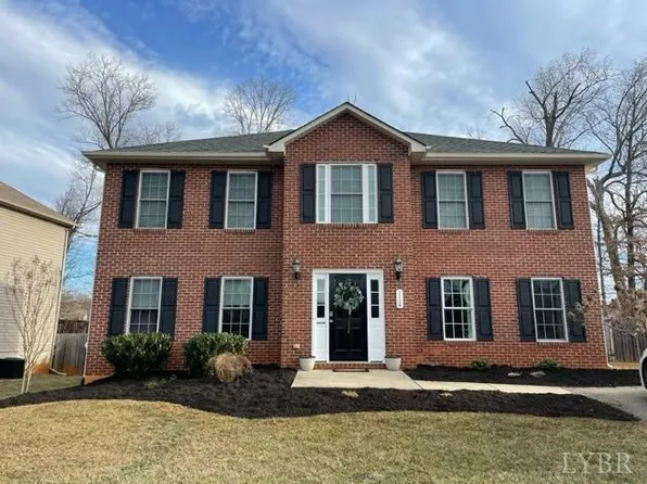 1114 Woods End Ln, Forest, VA 24551