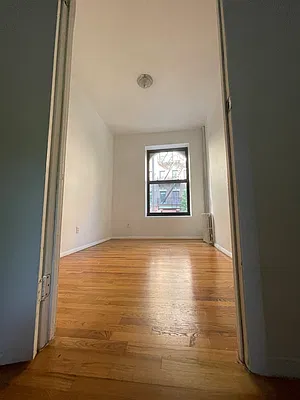 Rented by Mauro Bros Real Estate Services LLC | media 16