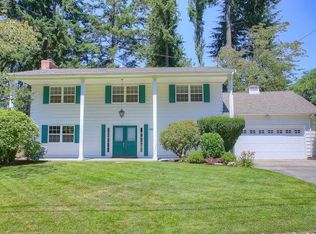 9809 241st Pl SW, Edmonds, WA 98020