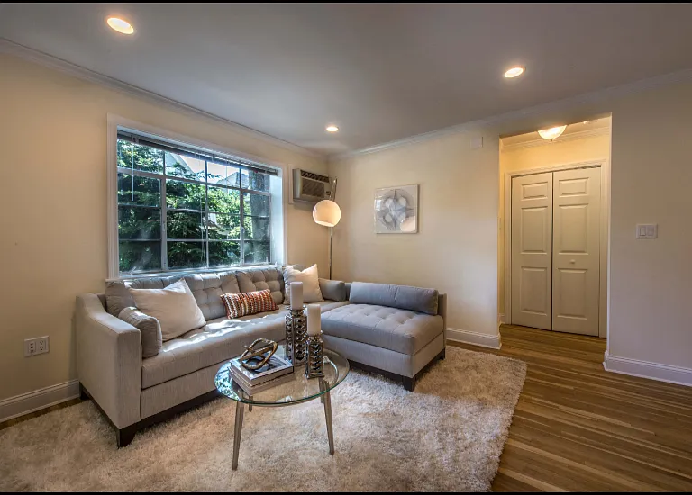 50A Alton Pl #4 — Photo 3