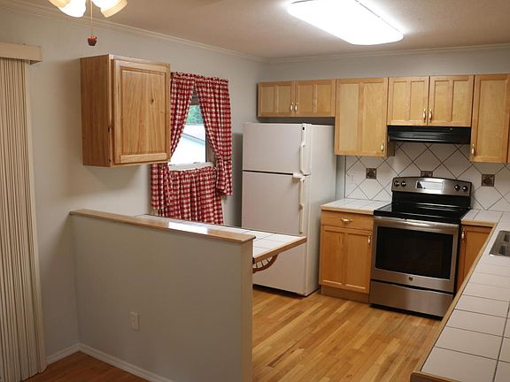5th image of 6805 Ellesmere Dr