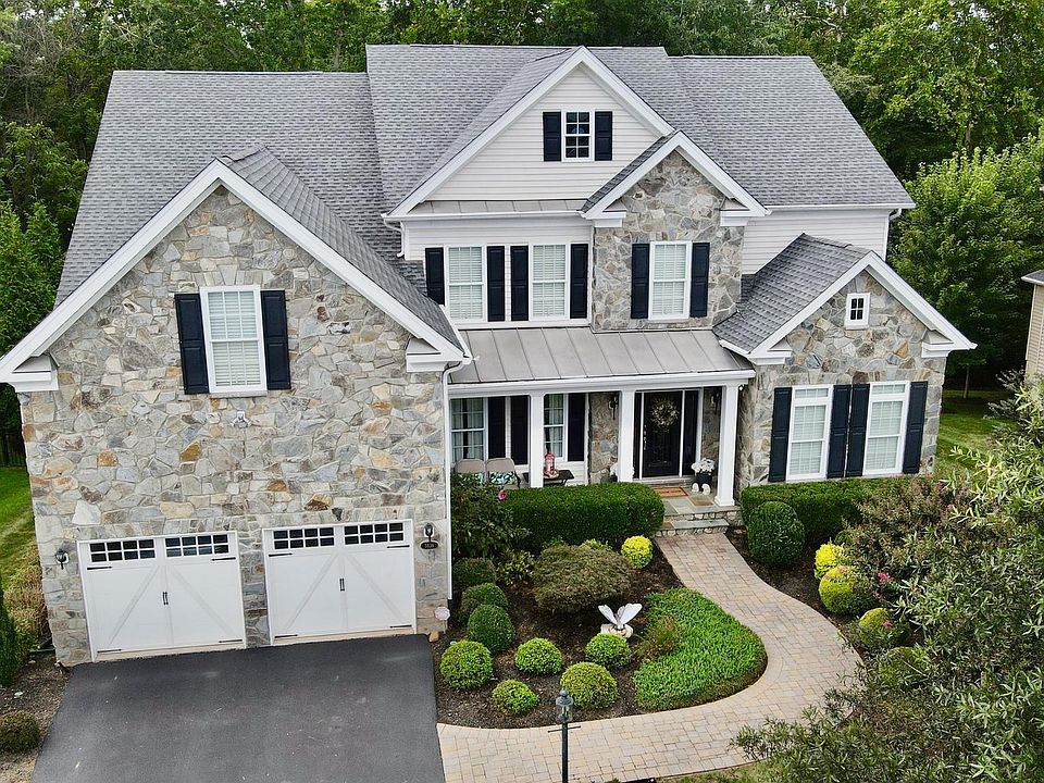 1st image of 5836 Waterloo Bridge Cir