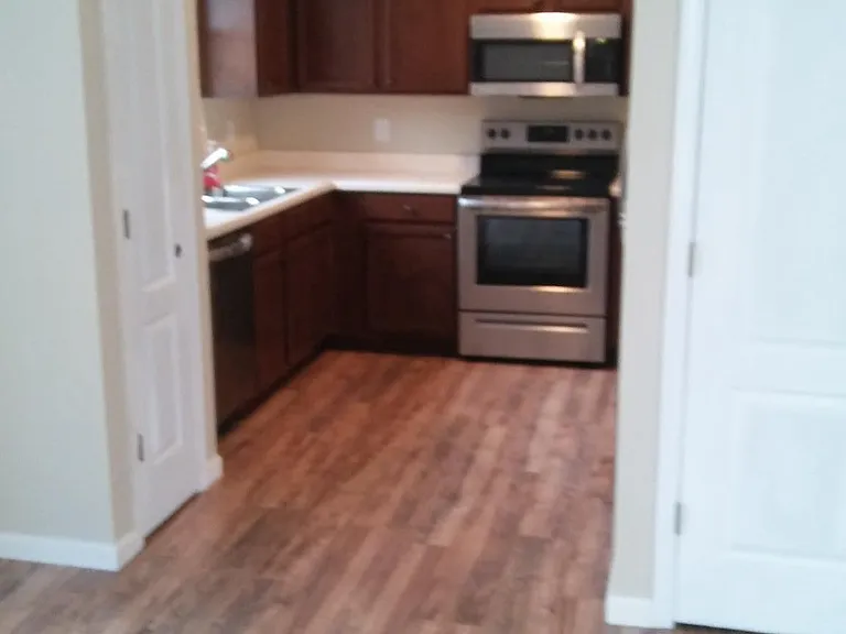 411 Red Coat Ln — Photo 8