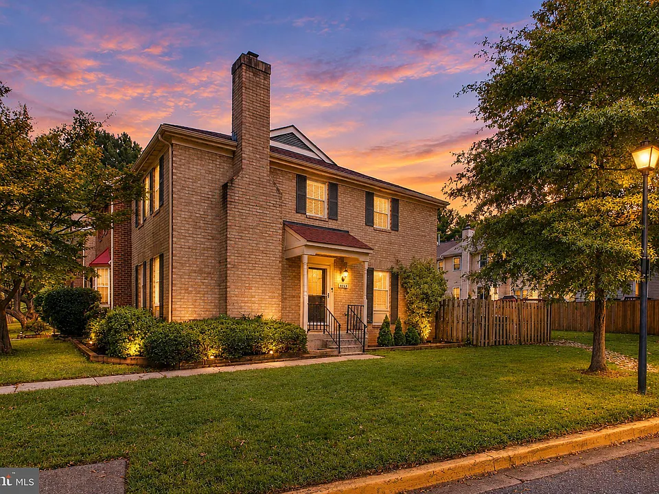 15617 Ambiance Dr
