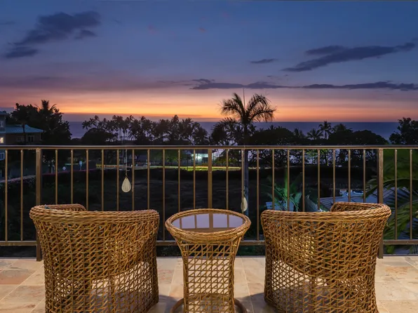 78-6715 Alii Dr #202, Kailua Kona, HI 96740