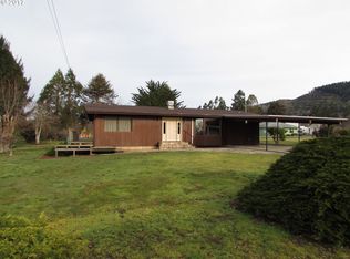97849 Titus Ln, Brookings, OR 97415