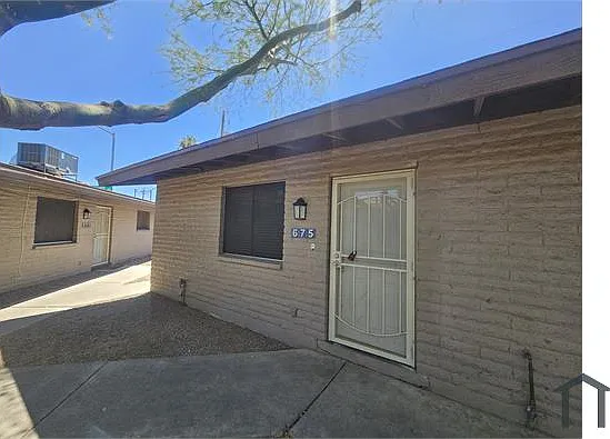 675 E Brown Rd — Photo 1