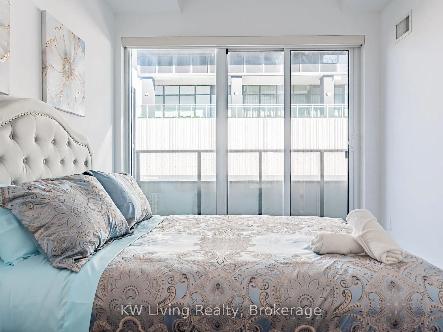 2 bed, $2,550 — Photo 1