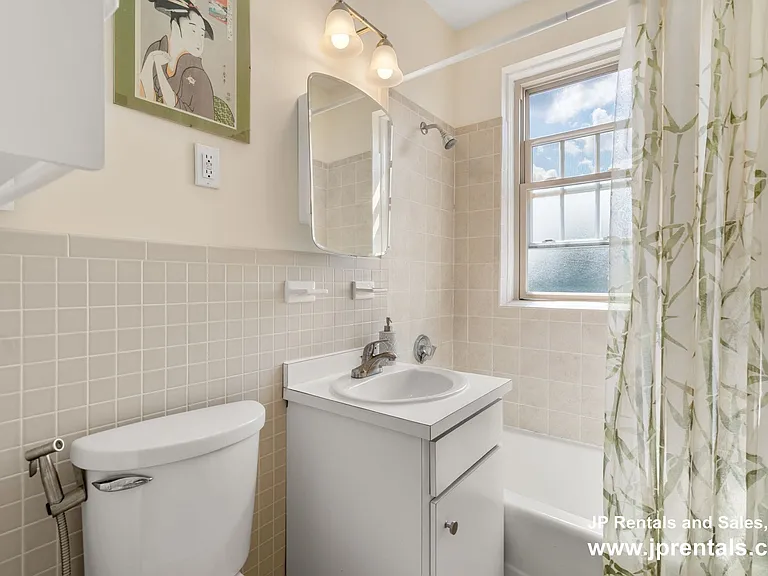 335 S Huntington Ave #12 — Photo 18