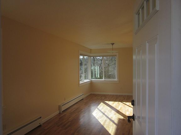 Southwest exposure - lots of light!