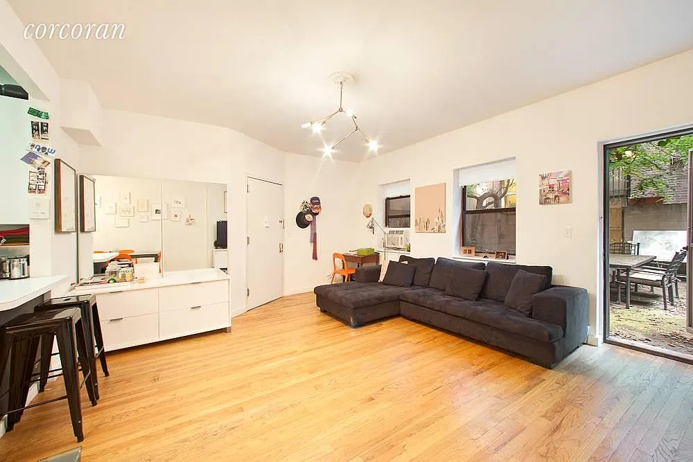 52 Spring Street — Photo 3