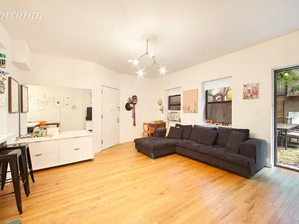 52 Spring Street image 2 of 6